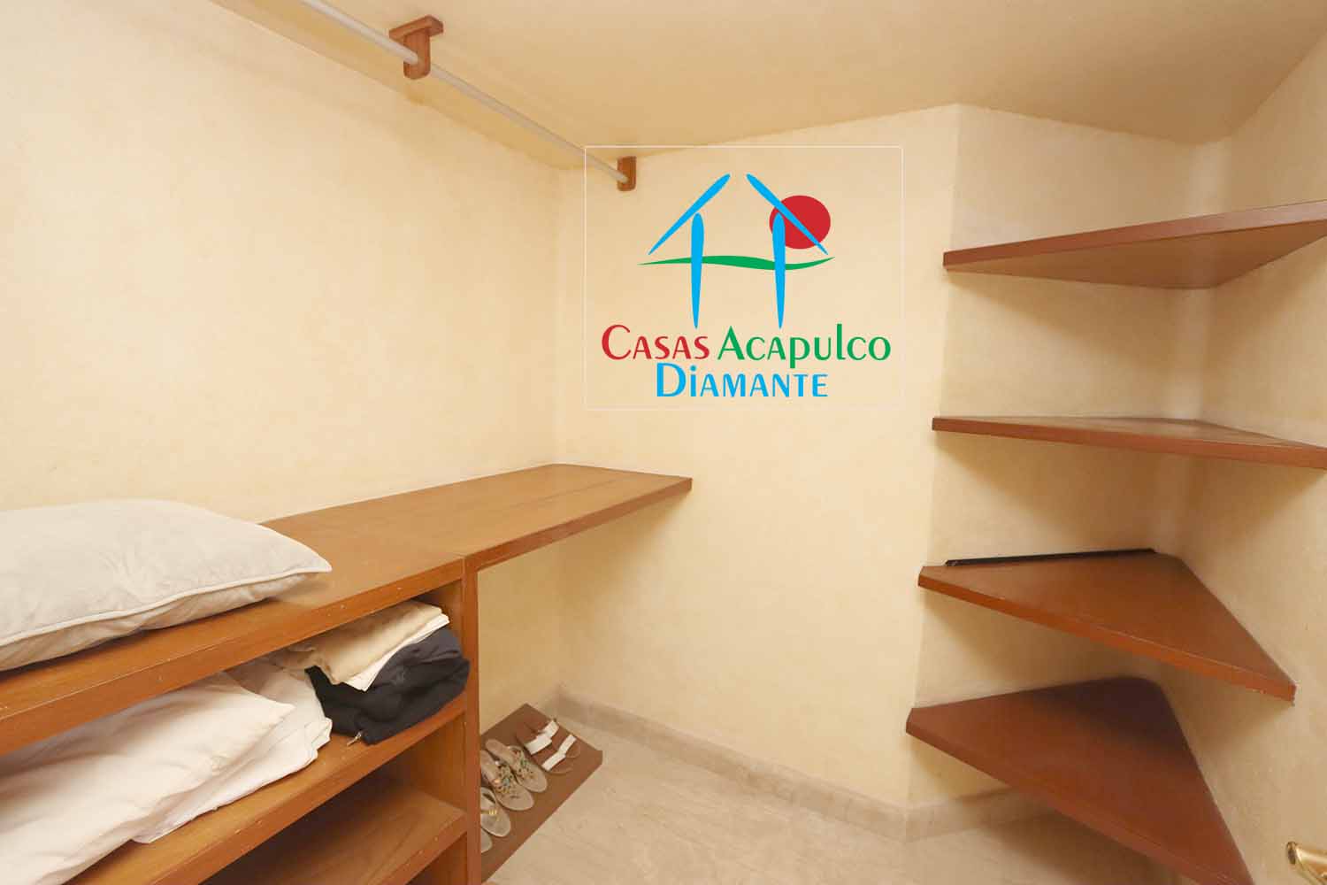 Casa Mari - Recámara uno (o sala de tv) 5